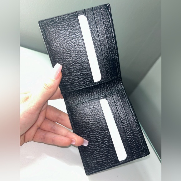 Gucci Jumbo GG bifold wallet brand new with COA - Picture 2 of 12